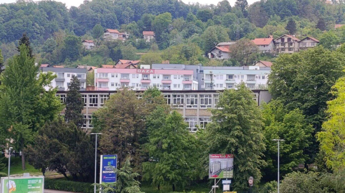 Tuzla: Učenik donio pištolj u školu, roditelji za incident saznali od djece