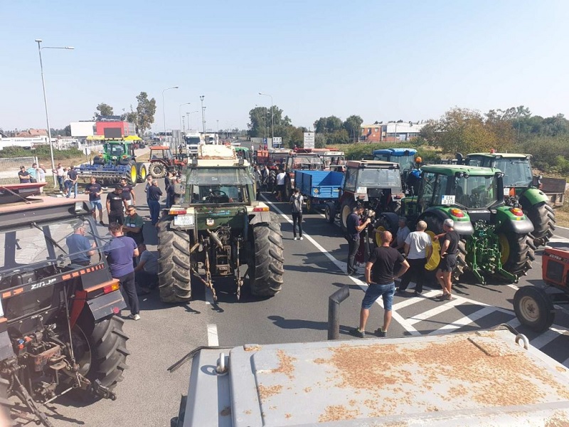 Postigli dogovor: Farmeri neće blokirati petlju Šićki Brod