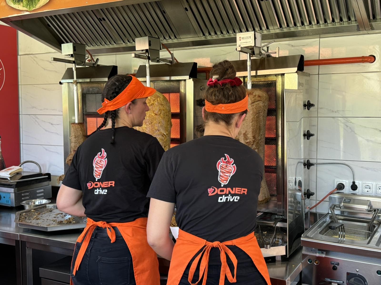 Uz specijalnu ponudu na dan otvorenja: Doner drive stiže u Cerik!