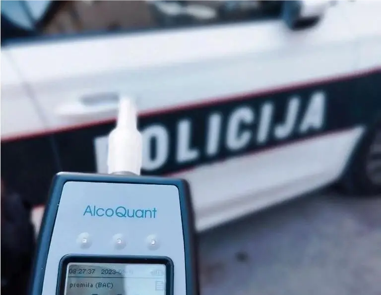Pojačane kontrole saobraćaja u TK: Alkoholisani vozači ostali bez 69 dozvola