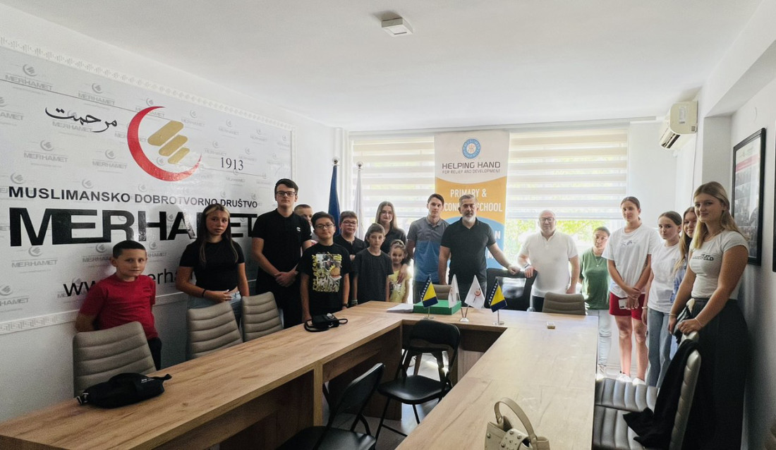 ‘Merhamet’ podijelio 520 stipendija učenicima i studenticama iz socijalno ugroženih porodica