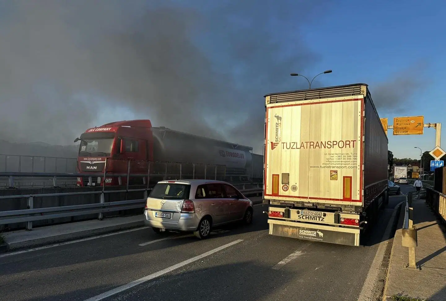 Protest prevoznika nastavljen i jutros, neprospavana noć iza vozača