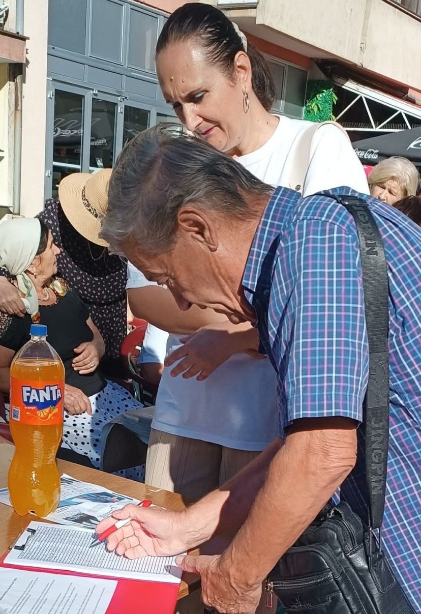 Građani i udruženje Bella Paw Srebrenik predali peticiju za osnivanje gradskog skloništa zanapuštene pse i mačke