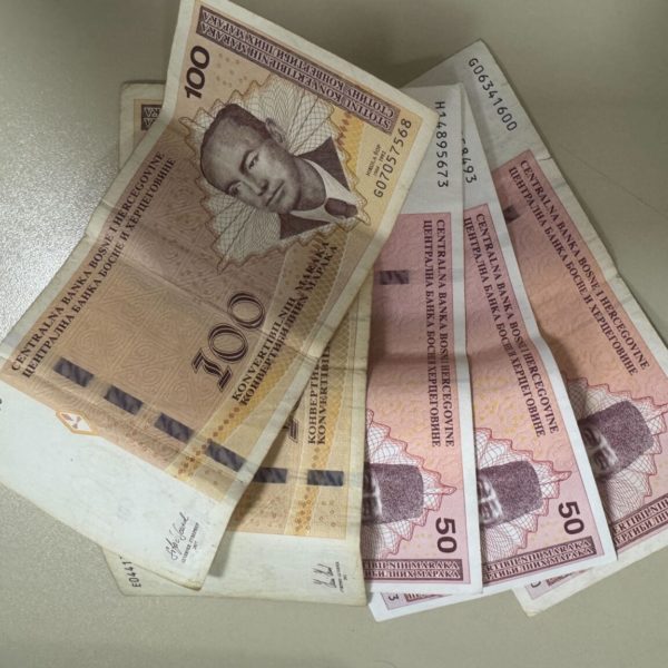 Počela isplata penzija, za penzionere iz TK i dodatanih 100 KM