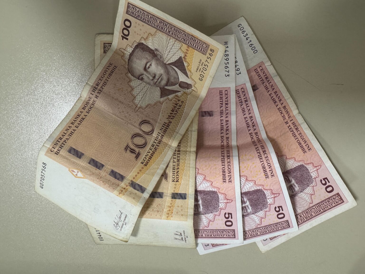 Počela isplata penzija, za penzionere iz TK i dodatanih 100 KM