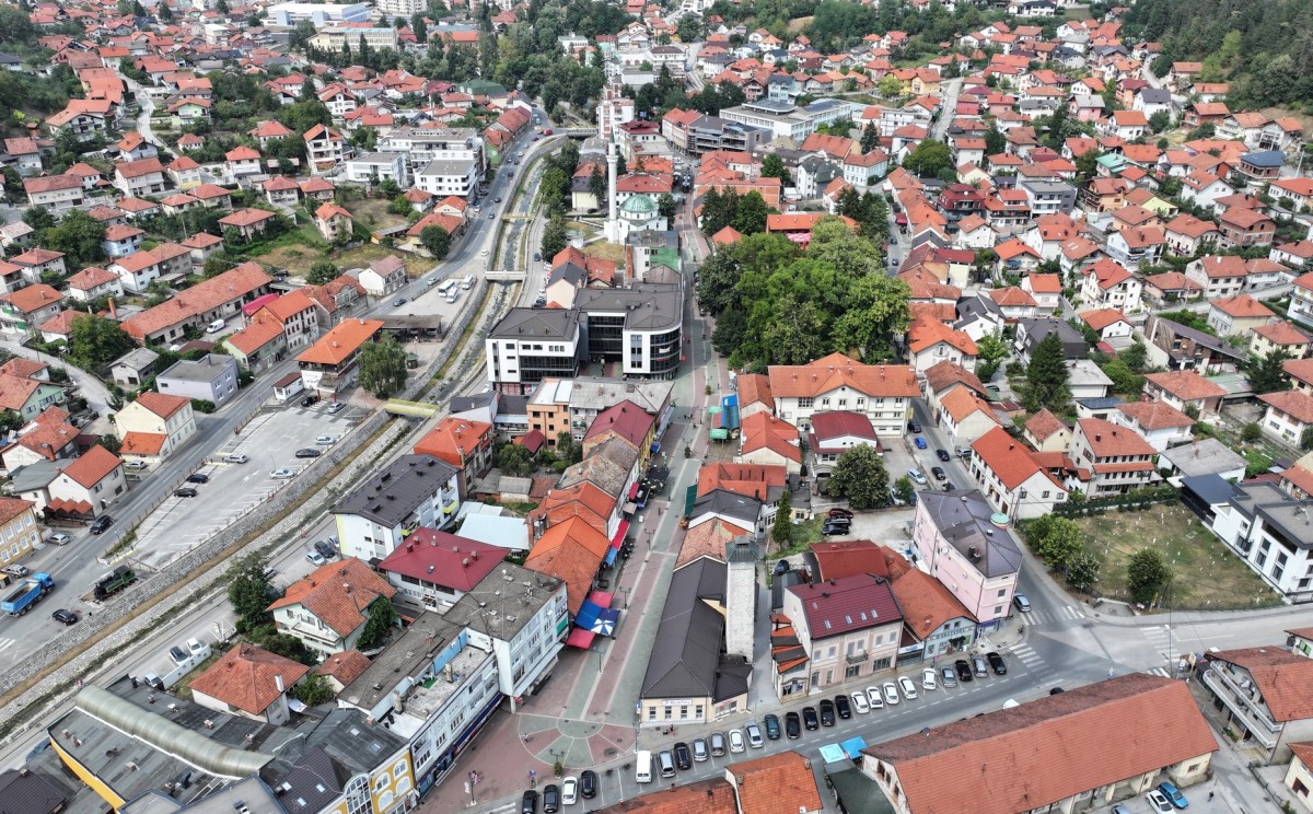 Tragedija u Gračanici: Pronađeno tijelo žene u liftu