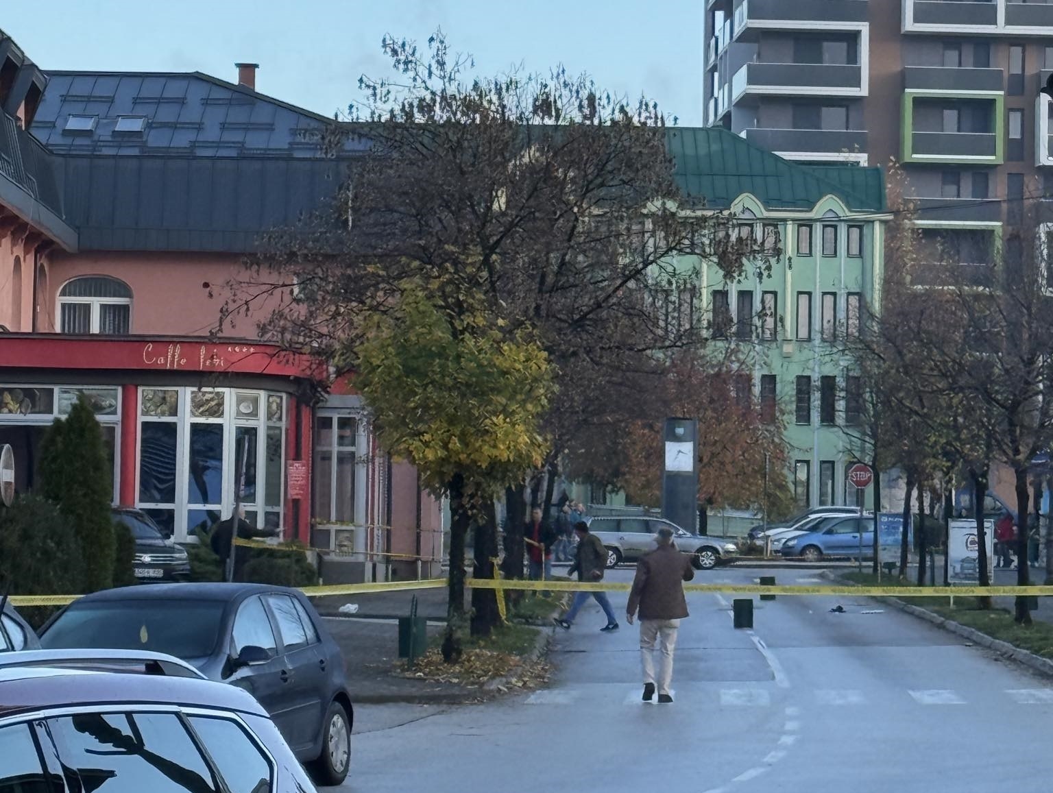 Pucnjava u Kalesiji, počinioci u bijegu