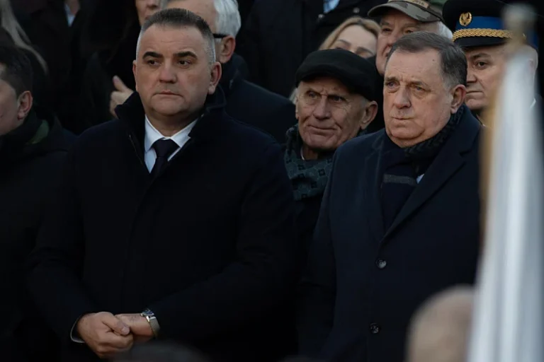 Milorad Dodik uz Savu Minića, čovjeka kojem je dao mandat za sastav Vlade RS-a, čiji potez sada razmatra Ustavni sud BiH (Foto: Pixsell)