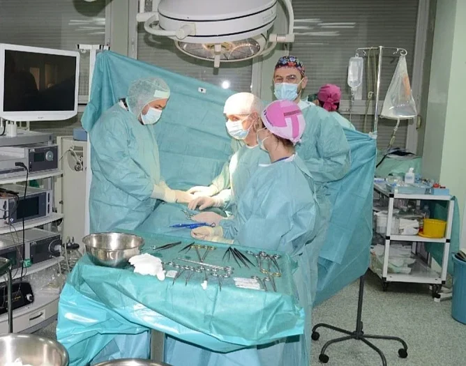 Roditeljska ljubav nema granica, otac u Tuzli sinu donirao bubreg