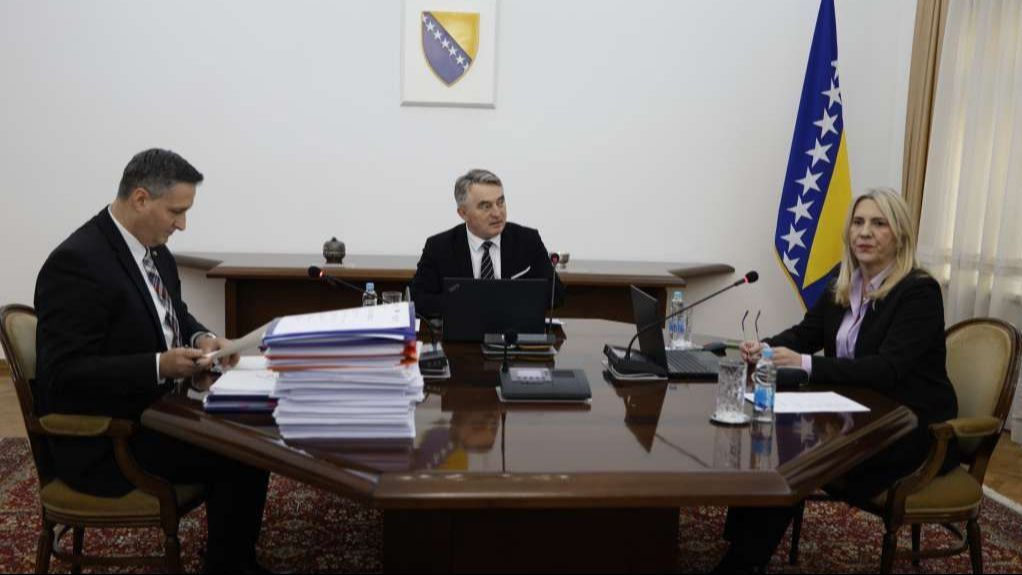 Predsjedništvo BiH. FENA