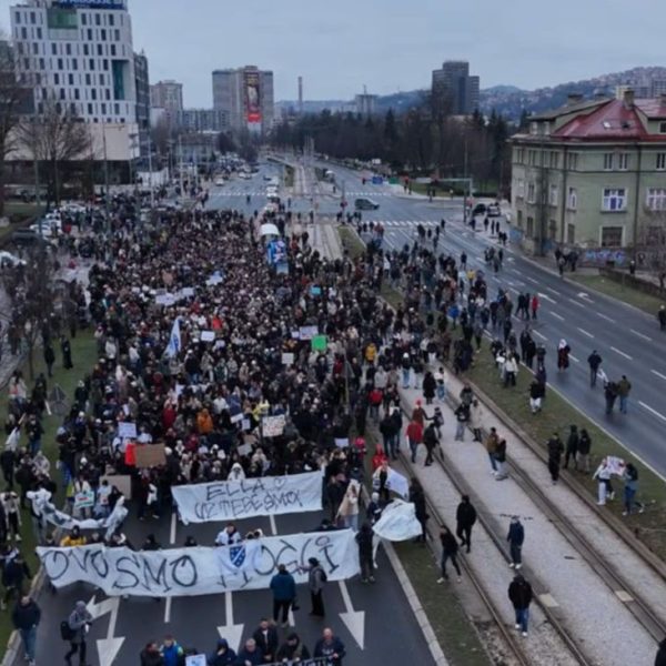 Protest Sarajevo. Avaz