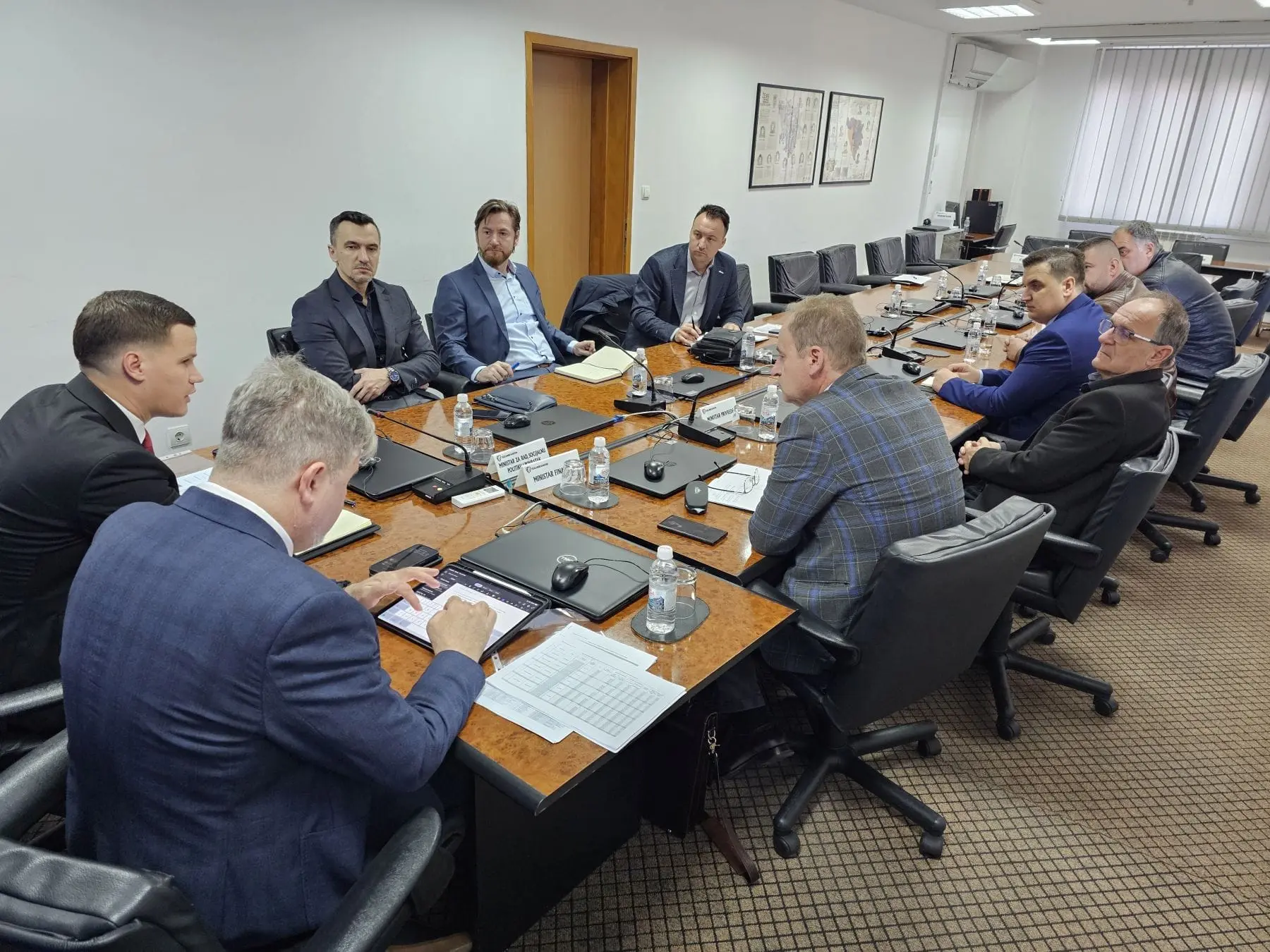 Vlada TK pokreće programe zbrinjavanja radnika Koksare Lukavac