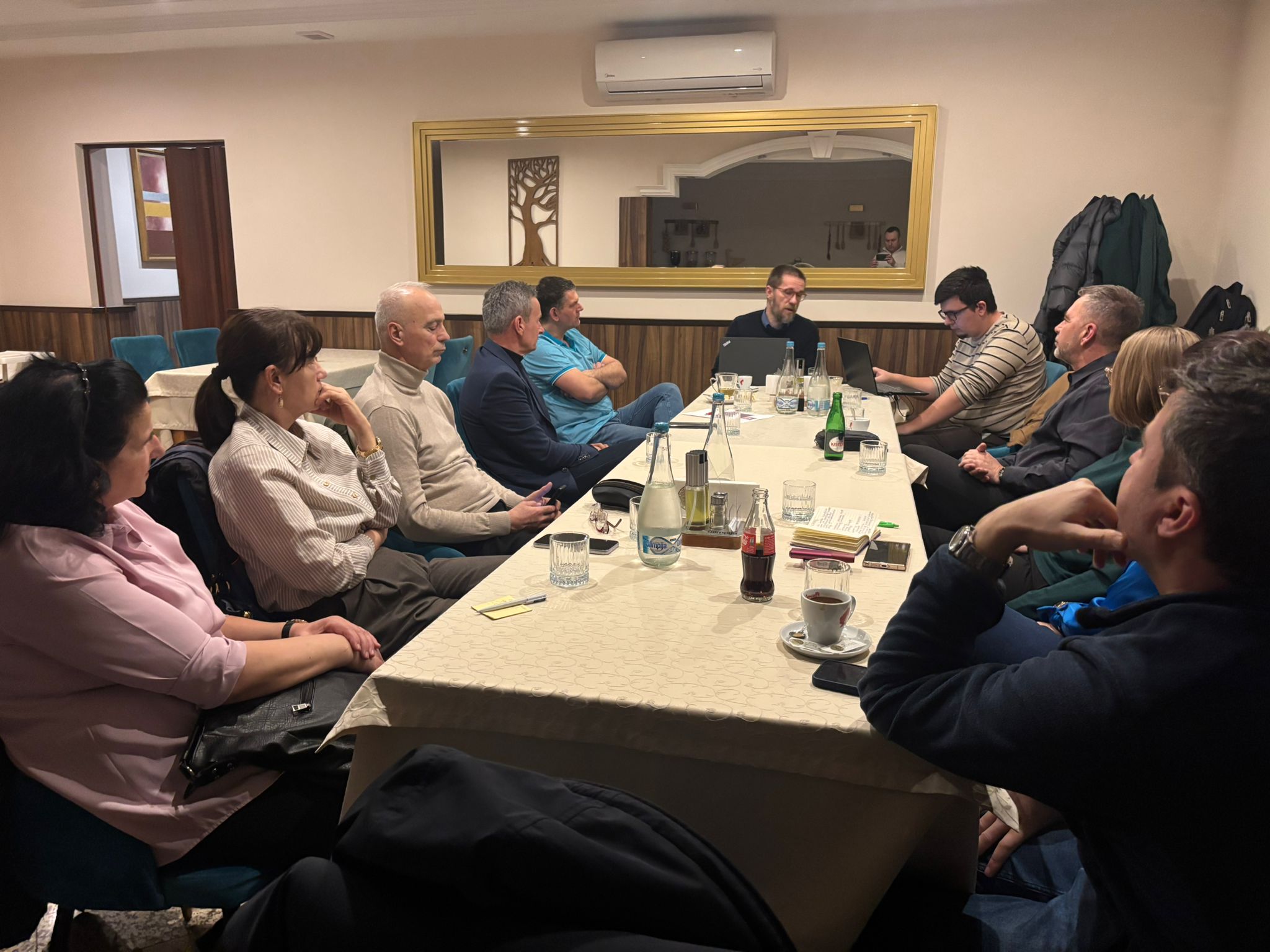 U Srebreniku održan okrugli stol o unapređenju lokalnog zdravstva