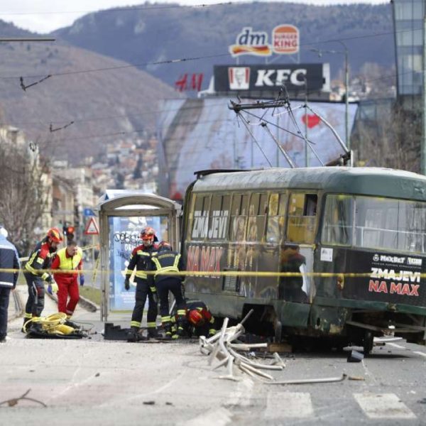 Nema snimke videonadzora iz tramvaja koji je iskočio iz šina, Tužilaštvo KS utvrđuje razlog