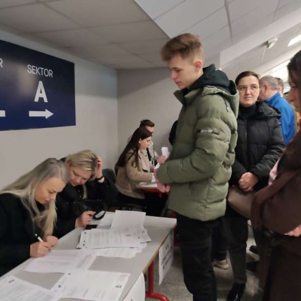 Jablanica: Isplaćeno 279 stipendija za učenike i studente