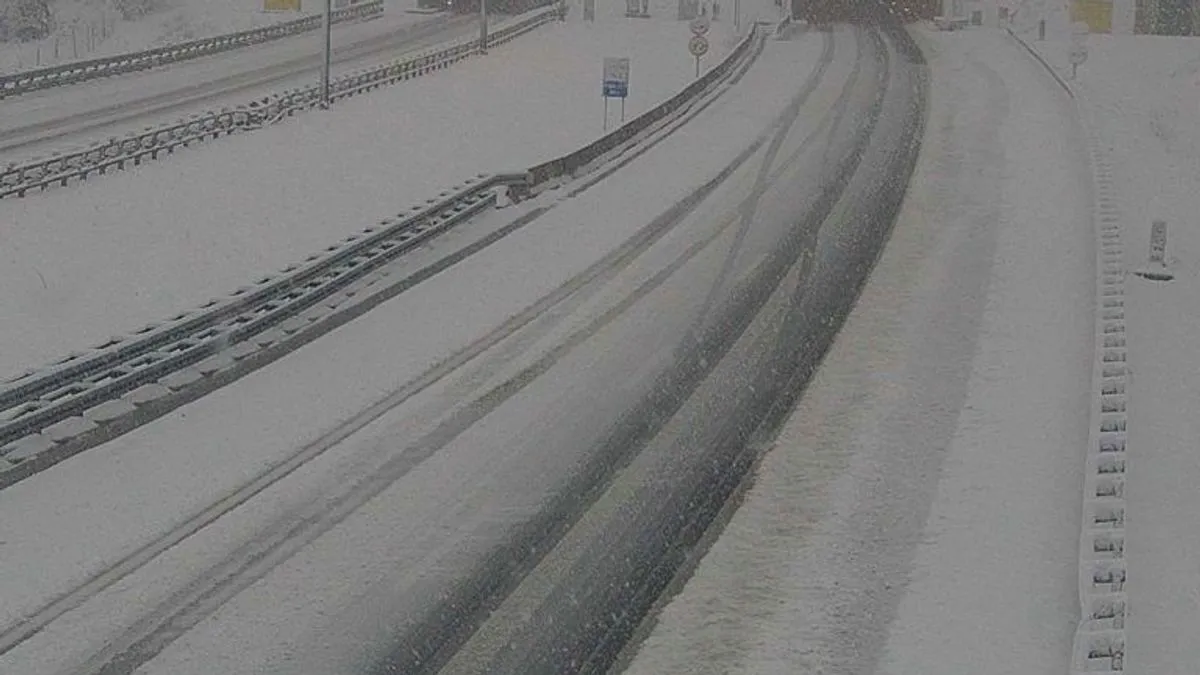 Snijeg zatrpao dijelove Hrvatske, a sličan scenarij očekuje i BiH