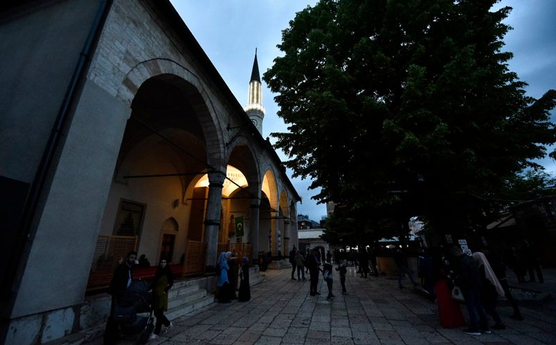 Bliži se zadnja trećina ramazana: Evo koliki su iznosi za vitre u BiH ove godine