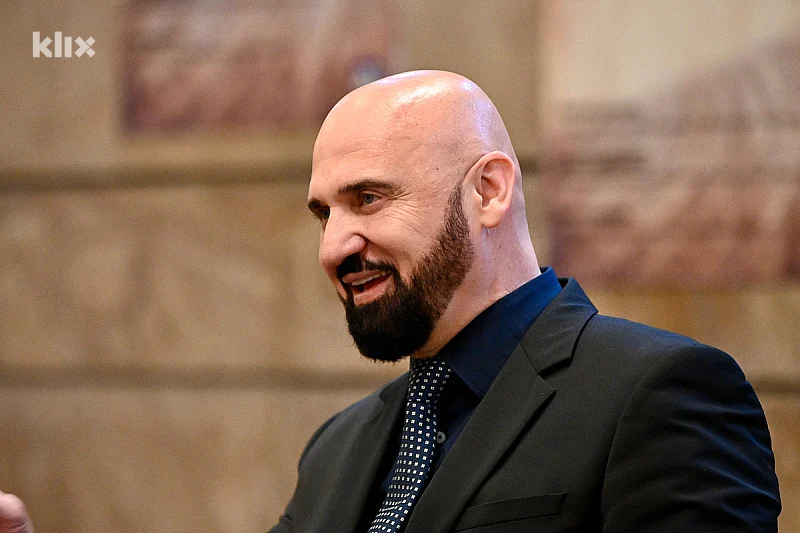 Ramo Isak nakon “posjete” POSKOK-a: Znaju da sam favorit pa udaraju; osjećam se tako da bih to svima poželio u BiH