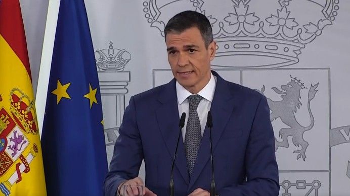 Sanchez: Neću pljeskati onima koji su zapalili svijet jer su se pojavili s kantom vode