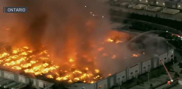 Zapalio skladište toalet papira i poručio poslodavcima da su ga trebali bolje platiti