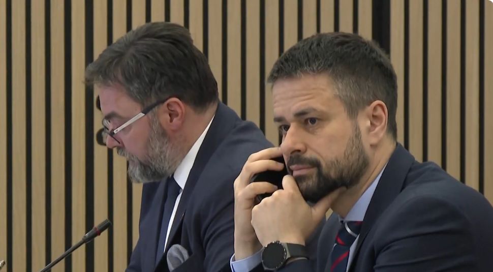 Gore društvene mreže: Bivša supruga Košarca otvorenim pismom uzdrmala RS i SNSD