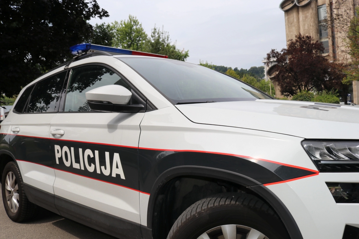 Teško povrijeđena 77-godišnja pješakinja u jučerašnjoj saobraćajnoj nesreći u Tuzli