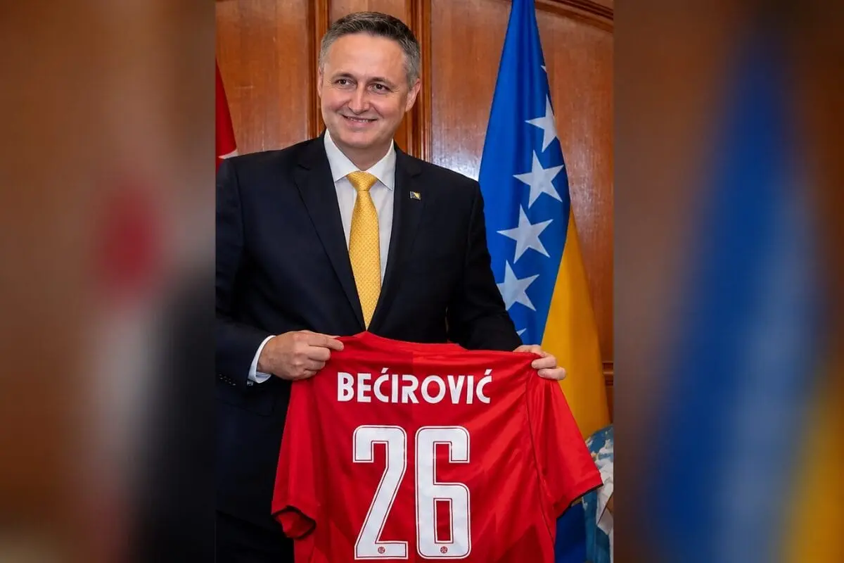 SDA traži od Bećirovića da objavi troškove boravka na Svjetskom prvenstvu