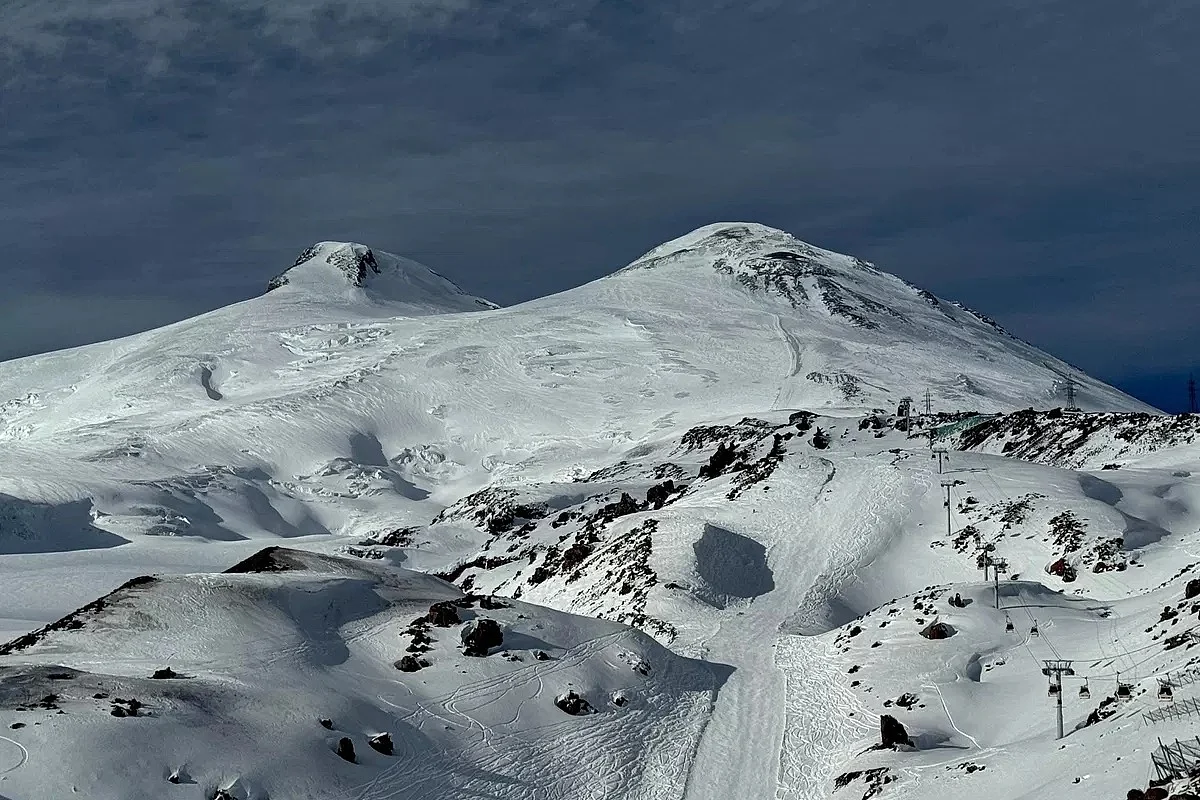 Nevrijeme i danas otežava akciju na Elbrusu: Spasioci od jutros ponovo na terenu, očekuju se nove informacije