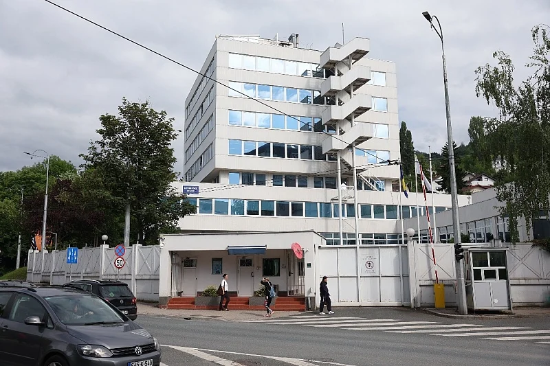 Louis Crishock imenovan za v.d. visokog predstavnika, PIC sebi zadao novi rok za imenovanje Schmidtovog nasljednika