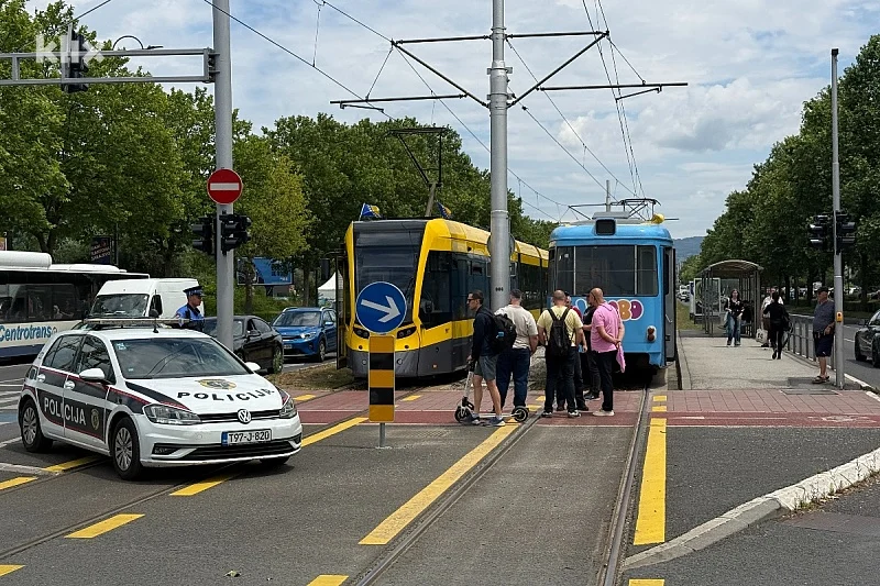 Sarajevo: Žena pala uslijed naglog kočenja, tramvajski saobraćaj obustavljen od Čengić Vile do Nedžarića
