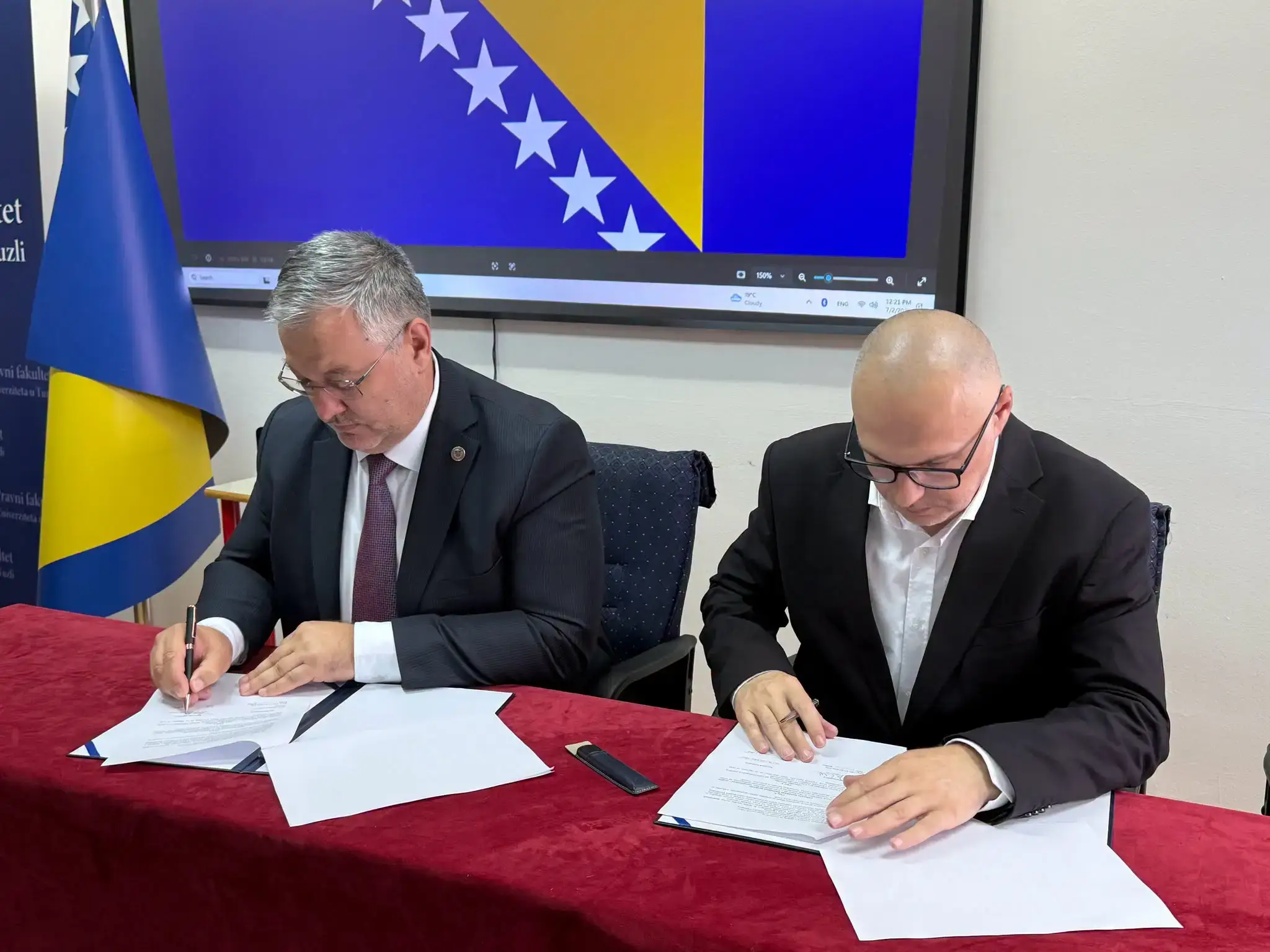 Ministarstvo izdvojilo oko 587 hiljada KM za naučne projekte u TK