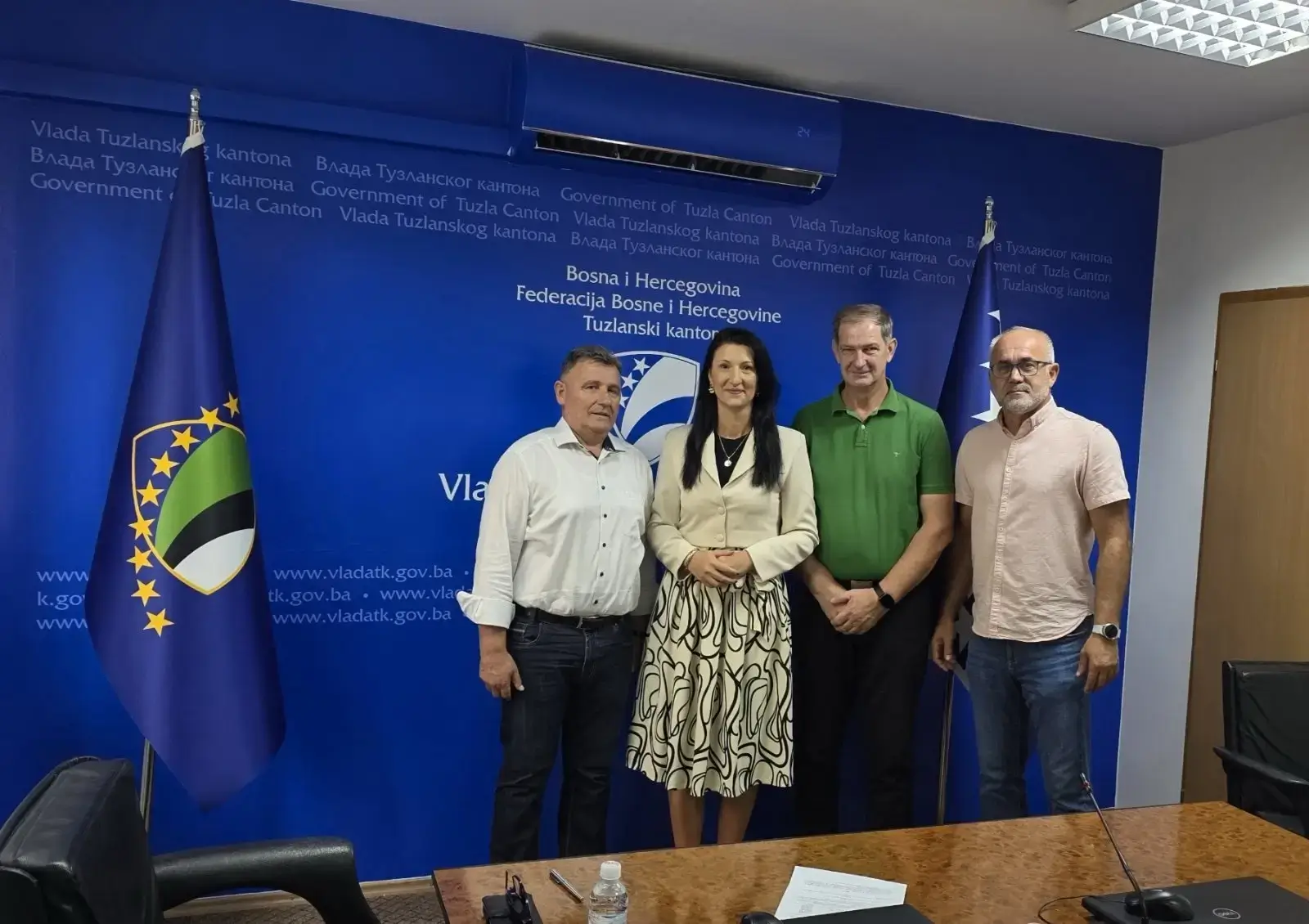 Državnim službenicima i namještenicima u TK veće plate od augusta
