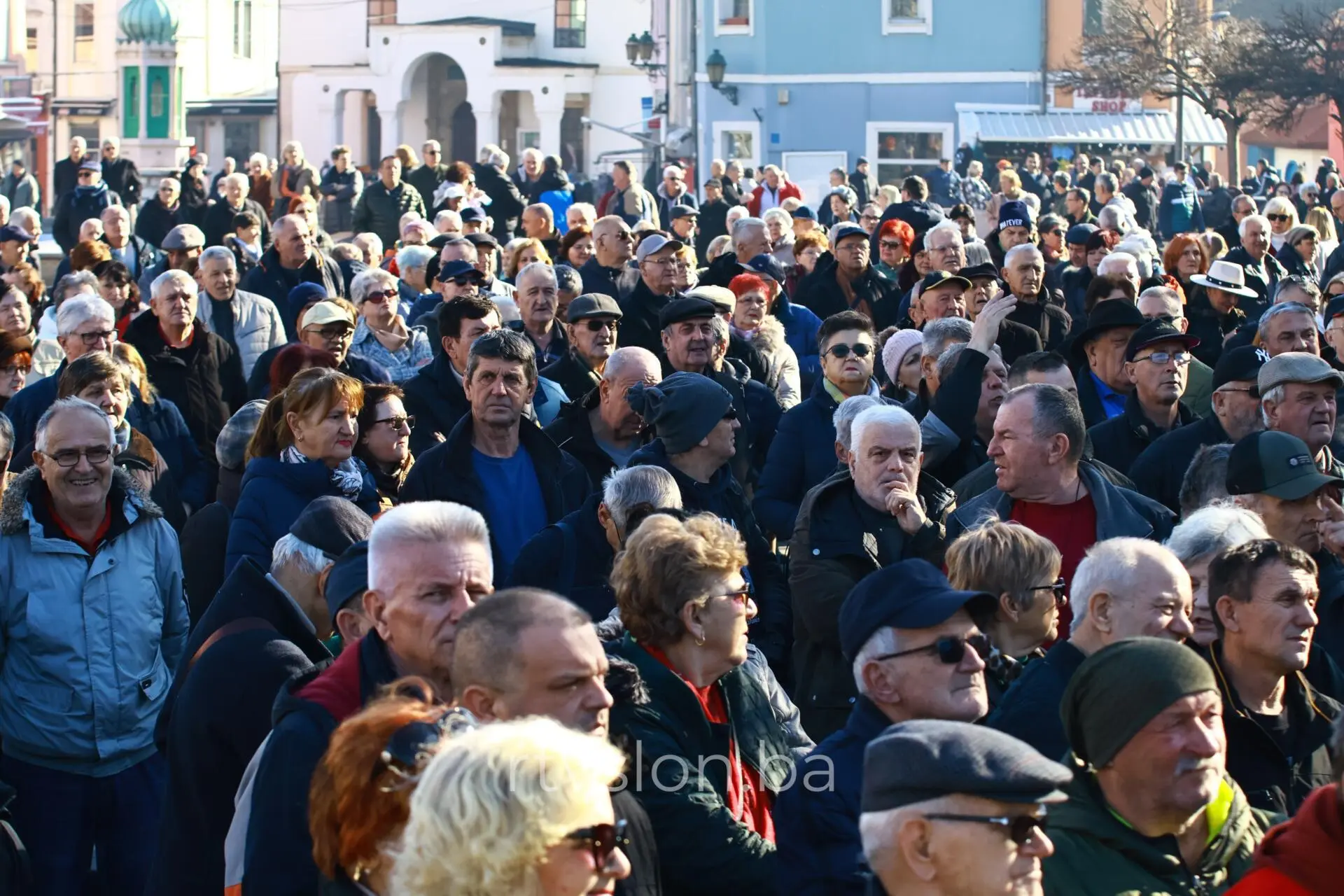 Za pola godine umrlo skoro 6.000 ljudi više nego što je rođeno